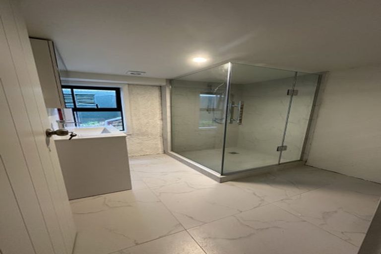 Photo of property in 11a Mawney Road, Henderson, Auckland, 0610