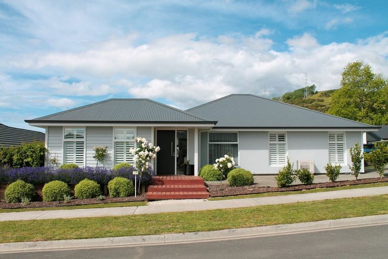 Photo of property in 19 Piwakawaka Drive, Stoke, Nelson, 7011