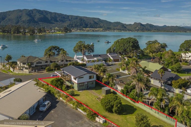 Photo of property in 12 Wharf Road, Tairua, 3508