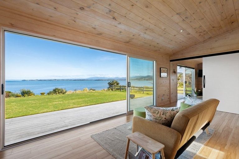 Photo of property in 28 Sandleigh Drive, Athenree, Katikati, 3177