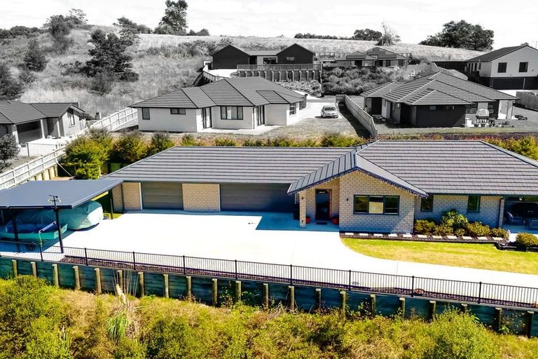 Photo of property in 19 Bragato Way, Te Kauwhata, 3710