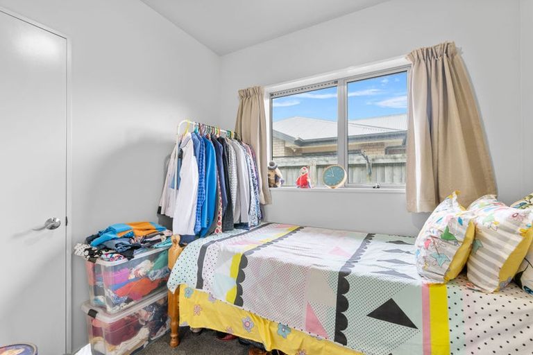 Photo of property in 4/4 Saint Peters Close, Woolston, Christchurch, 8062