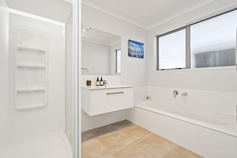 Photo of property in 38 Jarrett Terrace, Leamington, Cambridge, 3432