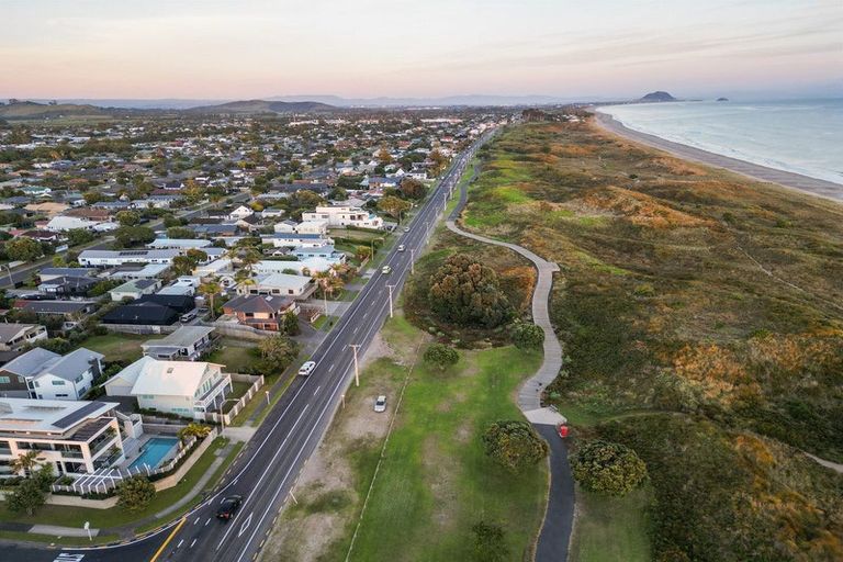 Photo of property in 706 Papamoa Beach Road, Papamoa Beach, Papamoa, 3118