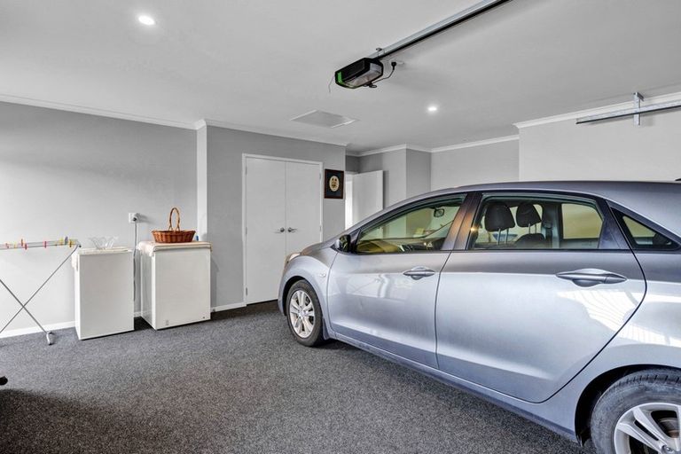 Photo of property in 21 Elizabeth Grove, Stratford, 4332