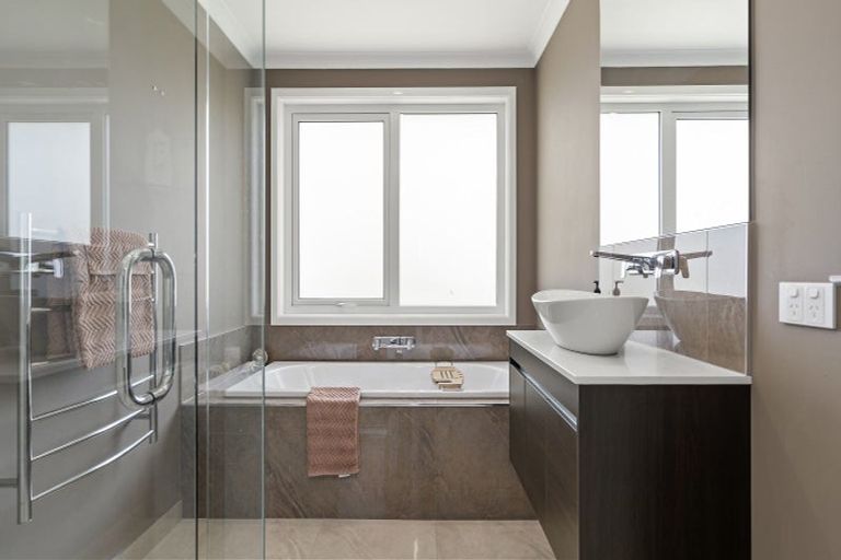 Photo of property in 44 Seachange Drive, Leamington, Cambridge, 3432