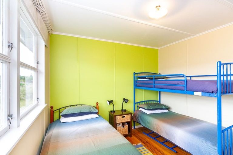 Photo of property in 37 Te Kiri Street, Himatangi Beach, Foxton, 4891