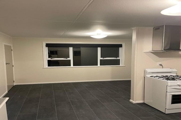 Photo of property in 85a Wrantage Street, Westown, New Plymouth, 4310