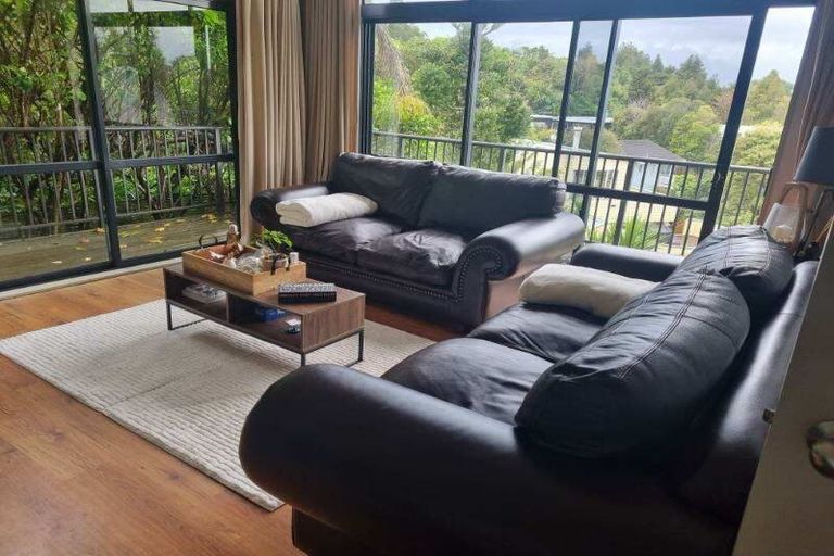 Photo of property in 7b Reynolds Place, Torbay, Auckland, 0630