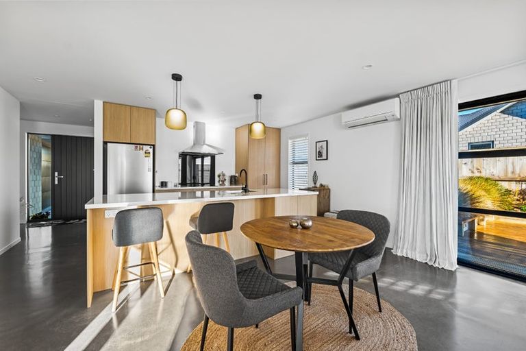 Photo of property in 8 Hodge Park Lane, Inglewood, 4330