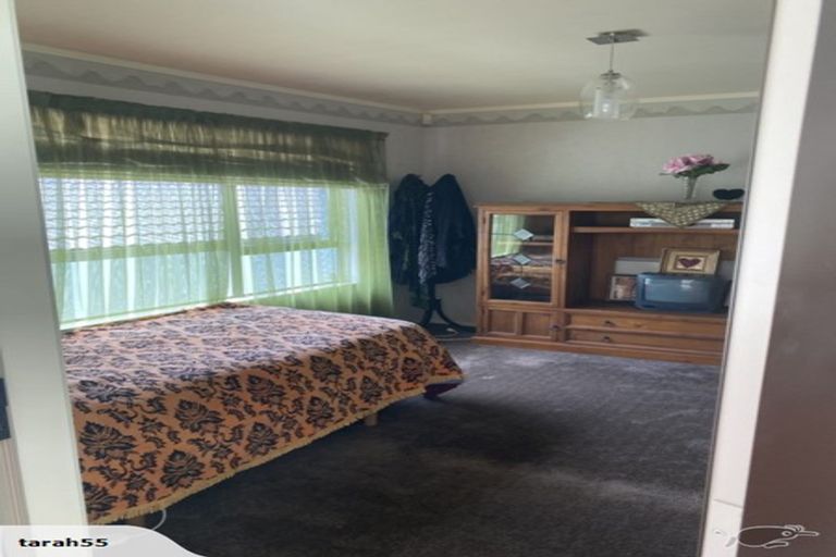 Photo of property in 5 Glendawn Place, Bayview, Auckland, 0629