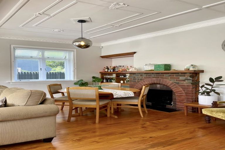 Photo of property in 4 Carnell Street, Napier South, Napier, 4110