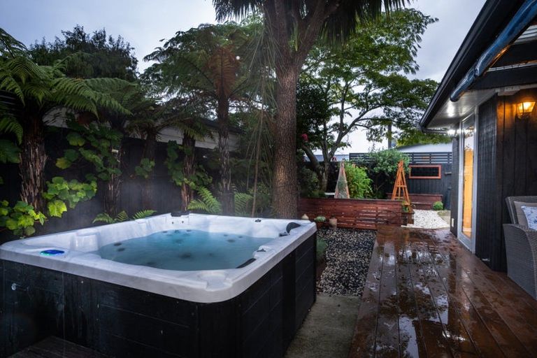 Photo of property in 2/22 Third Street, Belfast, Christchurch, 8051