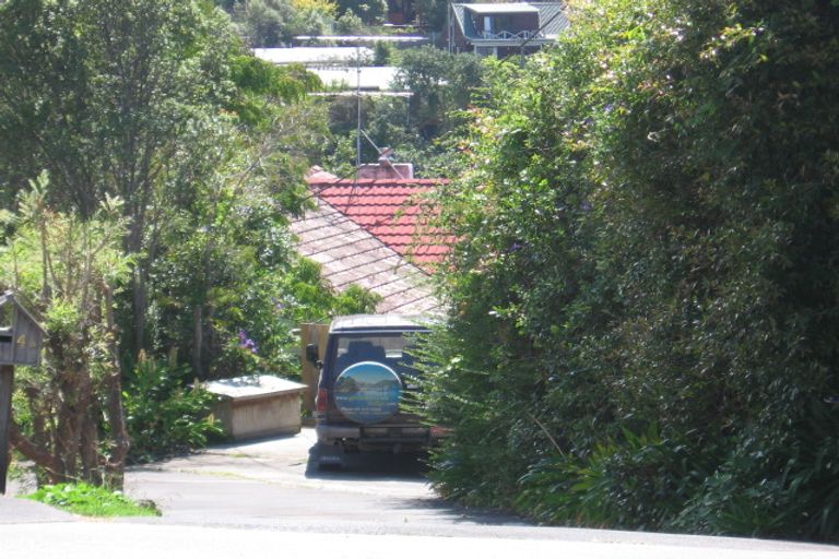 Photo of property in 2/6 Braemar Road, Rothesay Bay, Auckland, 0630