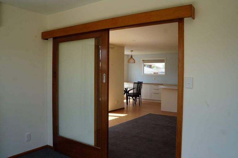 Photo of property in 31 Grahams Road, Ilam, Christchurch, 8041