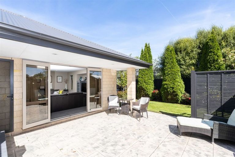 Photo of property in 12 Marguerite Place, Aidanfield, Christchurch, 8025