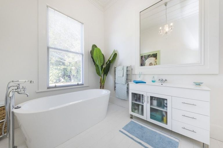 Photo of property in 20 Dundas Road, Sanson, 4817