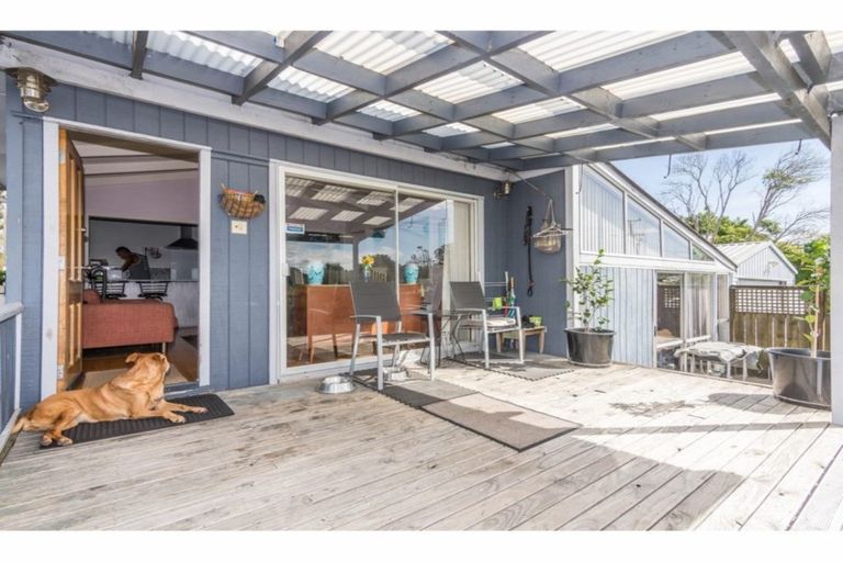 Photo of property in 7 Clayburn Road, Glen Eden, Auckland, 0602