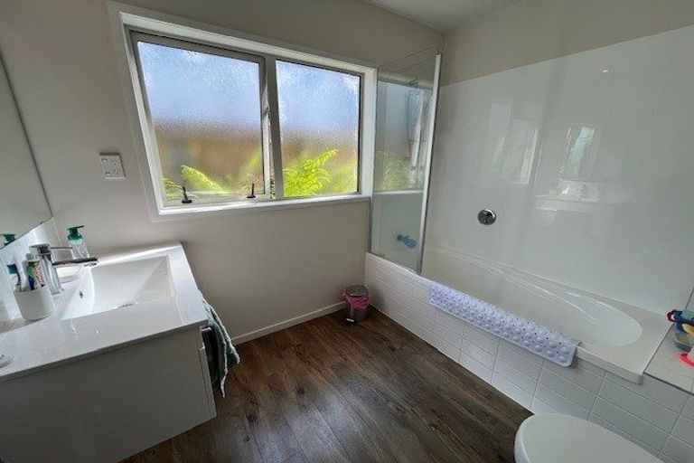 Photo of property in 50 Elliot Street, Howick, Auckland, 2014