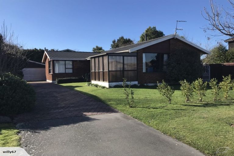 Photo of property in 12 Harkness Place, Avonhead, Christchurch, 8042