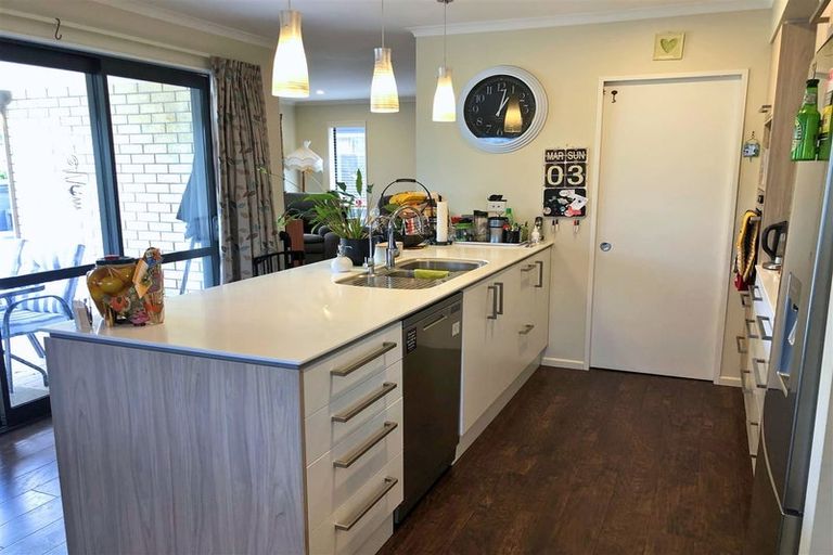 Photo of property in 10 Carmello Grove, Richmond, 7020