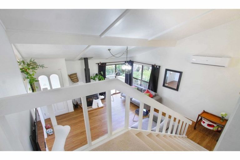 Photo of property in 2/39 Brunton Place, Glenfield, Auckland, 0629