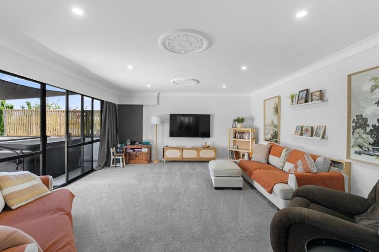 Photo of property in 4 Hillview Terrace, Levin, 5510