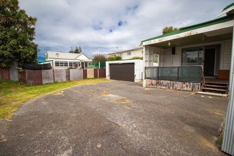 Photo of property in 8 Manuka Street, Castlecliff, Whanganui, 4501