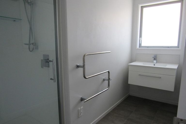 Photo of property in 2/10 Stacey Place, Woolston, Christchurch, 8062