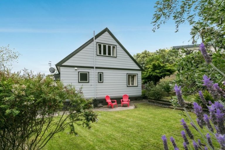 Photo of property in 11 Shortland Place, Havelock North, 4130