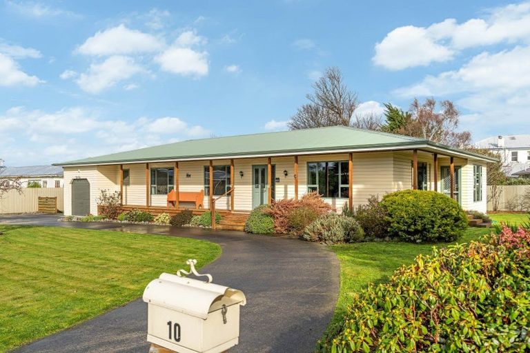 Photo of property in 10 Tait Crescent, Featherston, 5710