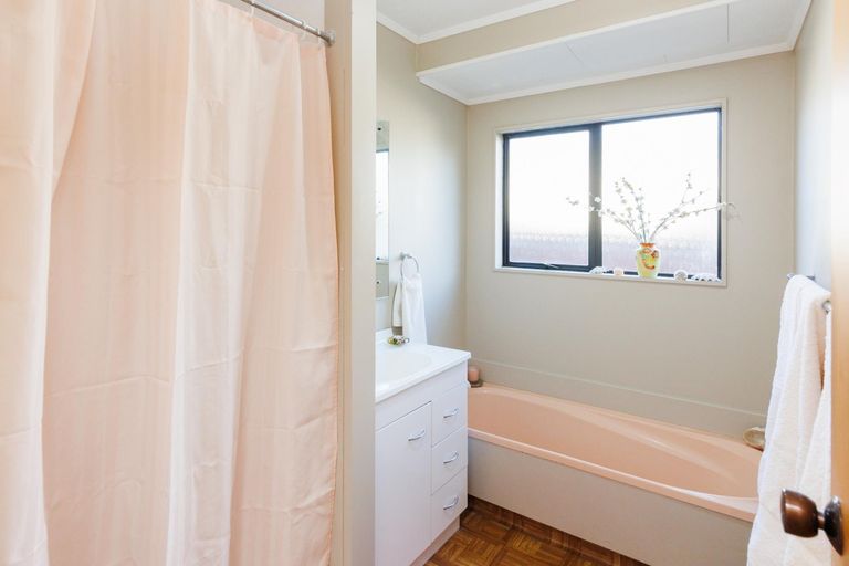 Photo of property in 334a Featherston Street, Palmerston North, 4414