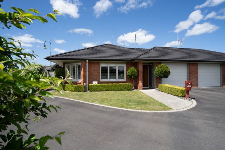 Photo of property in 9 Walter Court, Cambridge, 3434