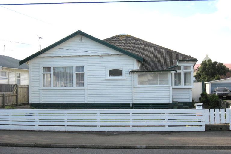Photo of property in 117 Rongotai Road, Kilbirnie, Wellington, 6022
