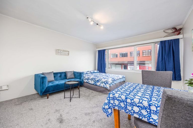 Photo of property in Eden Heights Apartments, 1m/94 Dominion Road, Mount Eden, Auckland, 1024