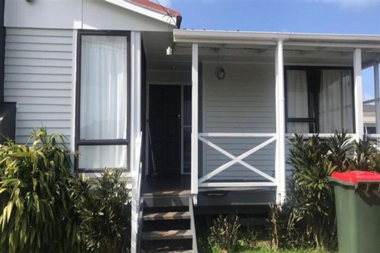 Photo of property in 14 Wakelin Road, Mangere East, Auckland, 2024