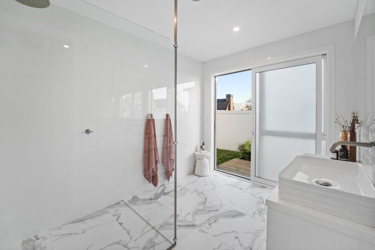 Photo of property in 24 Montiicola Drive, Papamoa Beach, Papamoa, 3118