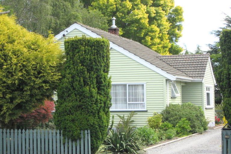 Photo of property in 90 Cuffs Road, Wainoni, Christchurch, 8061