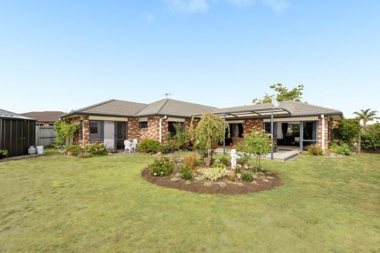 Photo of property in 5 Carlsberg Place, Papamoa Beach, Papamoa, 3118