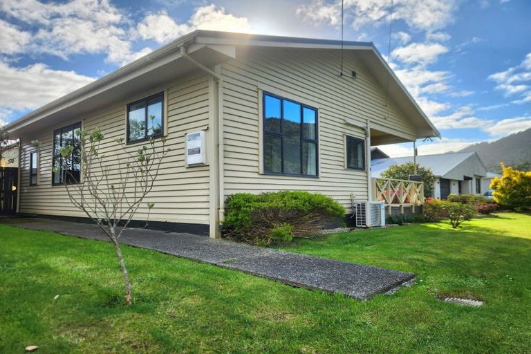 Photo of property in 28 Sturge Street, Cobden, Greymouth, 7802