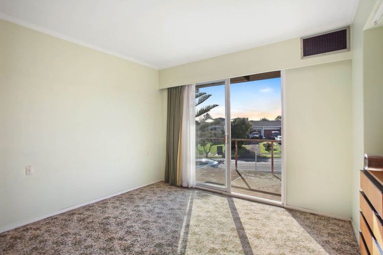 Photo of property in 12 The Boulevard, Sunnyhills, Auckland, 2010
