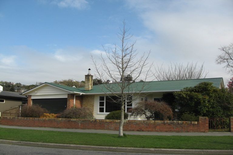 Photo of property in 15 Remuera Avenue, Cashmere, Christchurch, 8022