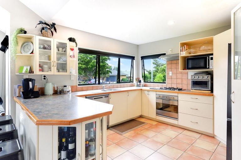 Photo of property in 57 Ayrshire Drive, Grandview Heights, Hamilton, 3200