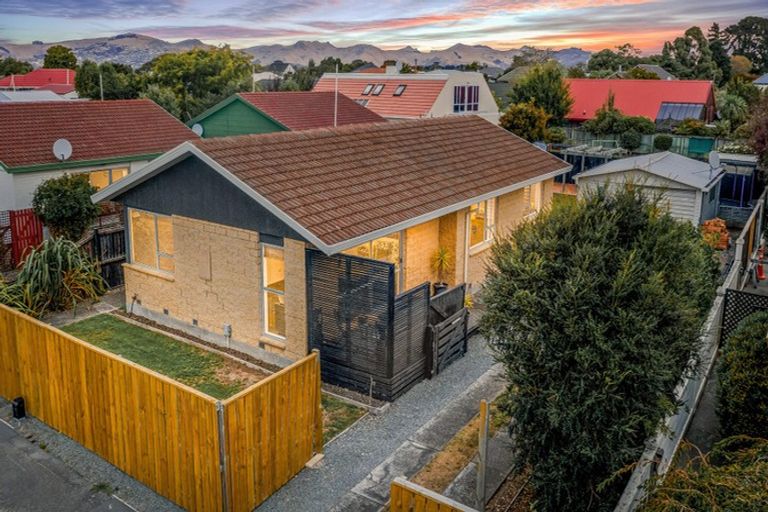 Photo of property in 11 Cowes Street, Avondale, Christchurch, 8061