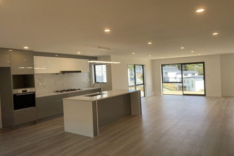 Photo of property in 16 Maika Lane, Birkenhead, Auckland, 0626