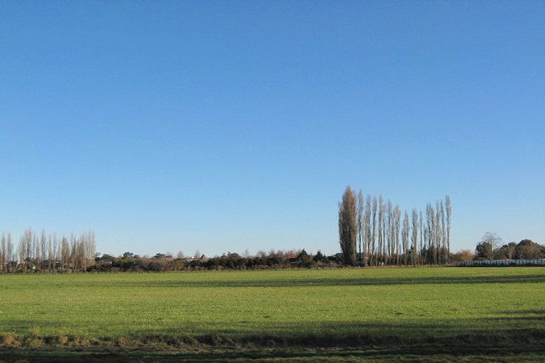 Photo of property in 503 Cranford Street, Redwood, Christchurch, 8051