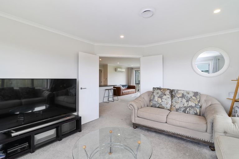 Photo of property in 14 Twain Crescent, Owhata, Rotorua, 3010