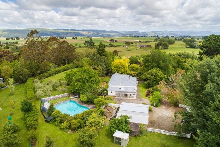 Photo of property in 659 Ashhurst Road, Ashhurst, Palmerston North, 4470