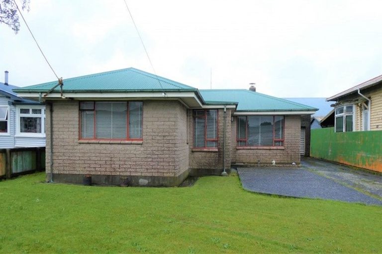 Photo of property in 20 Marlborough Street, Greymouth, 7805