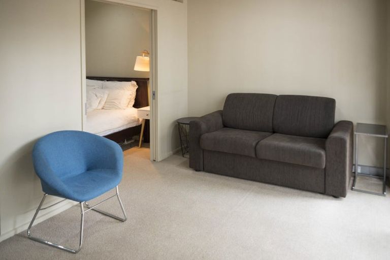 Photo of property in Atrium Apartments, 2c/154 The Terrace, Wellington Central, Wellington, 6011